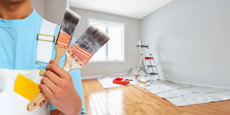 Have at least two diferent sizes of paint brushes