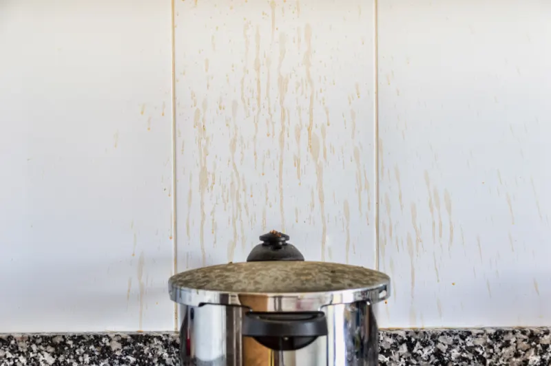 Stains and splashes are common in the kitchen walls