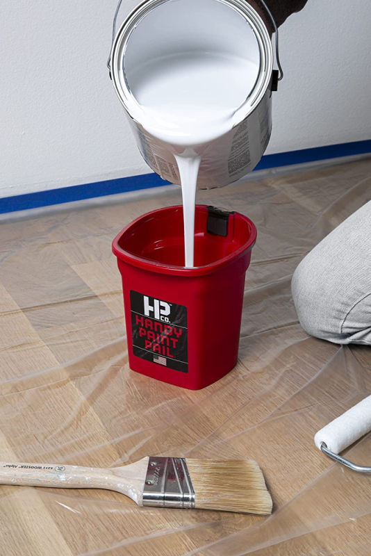 A single inch of paint should be more than sufficient; it is not necessary to pour too much.