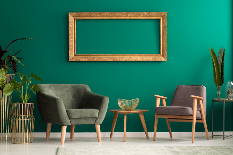 Green dining rooms and living rooms could evoque calming mood